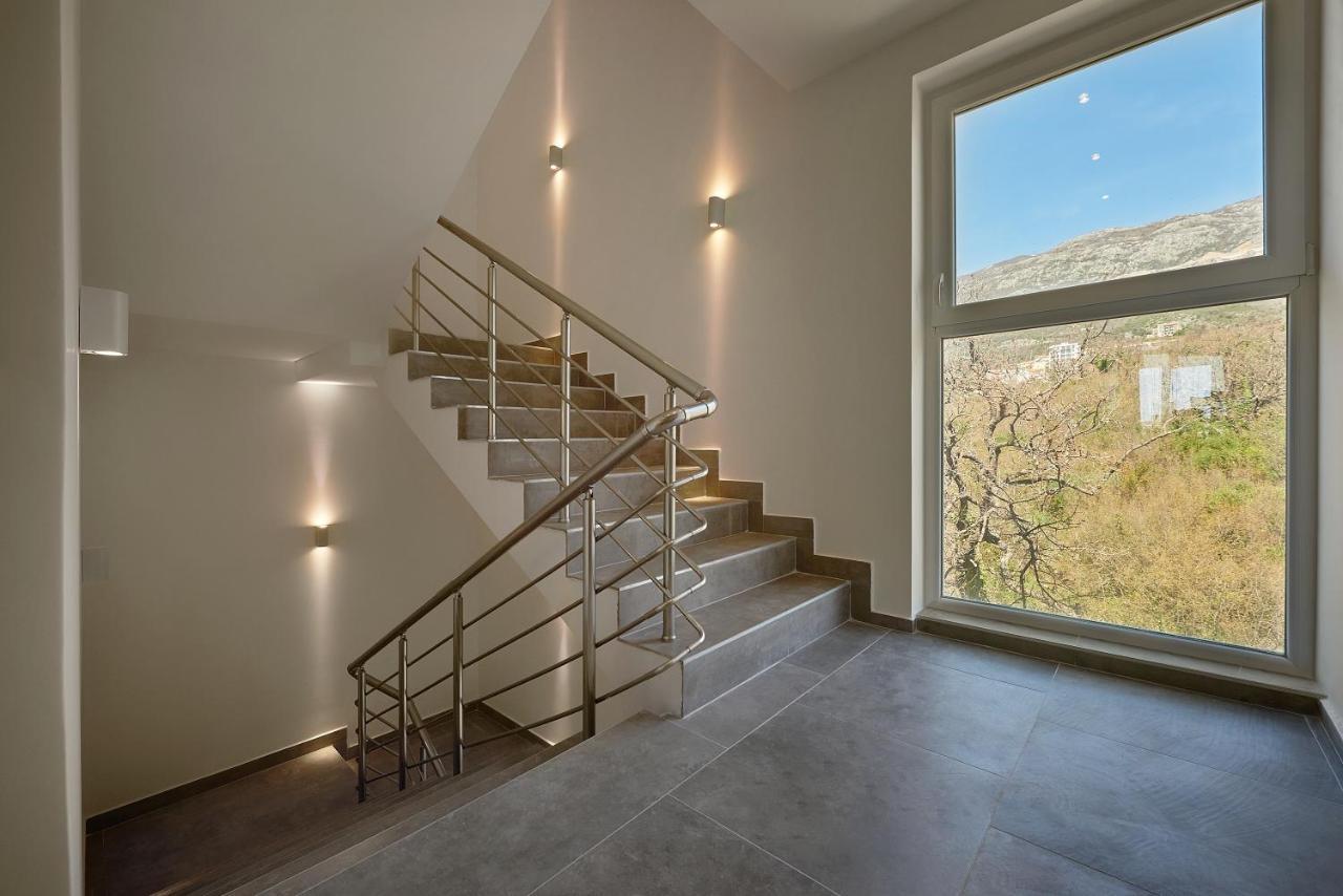 Garni Hotel Larimar Будва Экстерьер фото